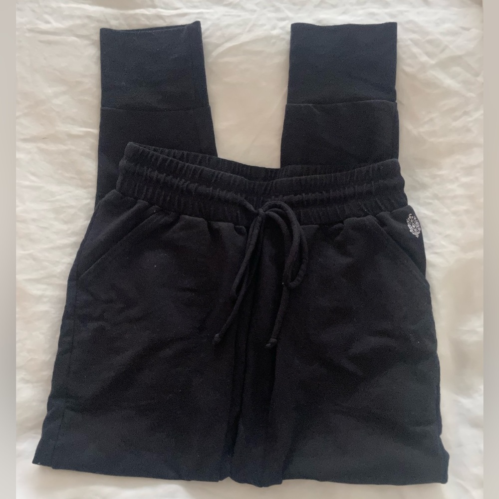 Free People FP Movement Sunny Skinny Sweatpants, black medium